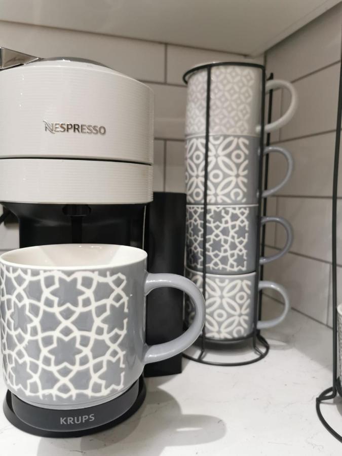 Lombard House - Boutique Hotel By Tifa Stays Swansea Eksteriør billede